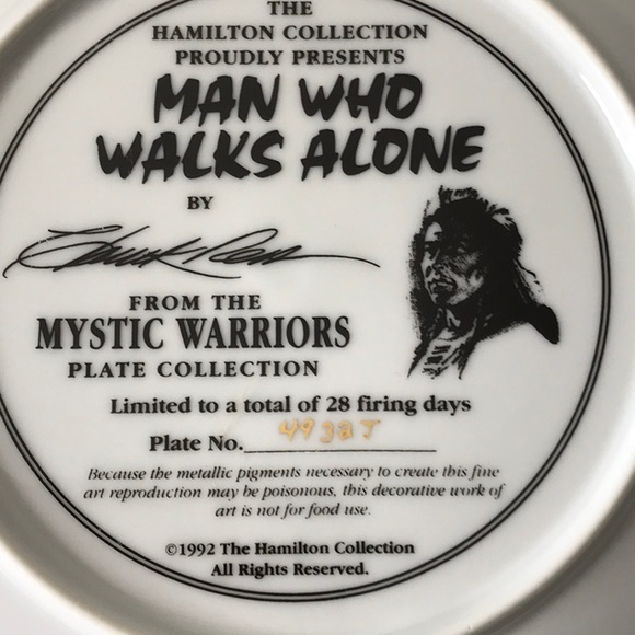 1992 NEW in box The Hamilton Collection Mystic Warrior Man who walks alone mint - Picture 6 of 7